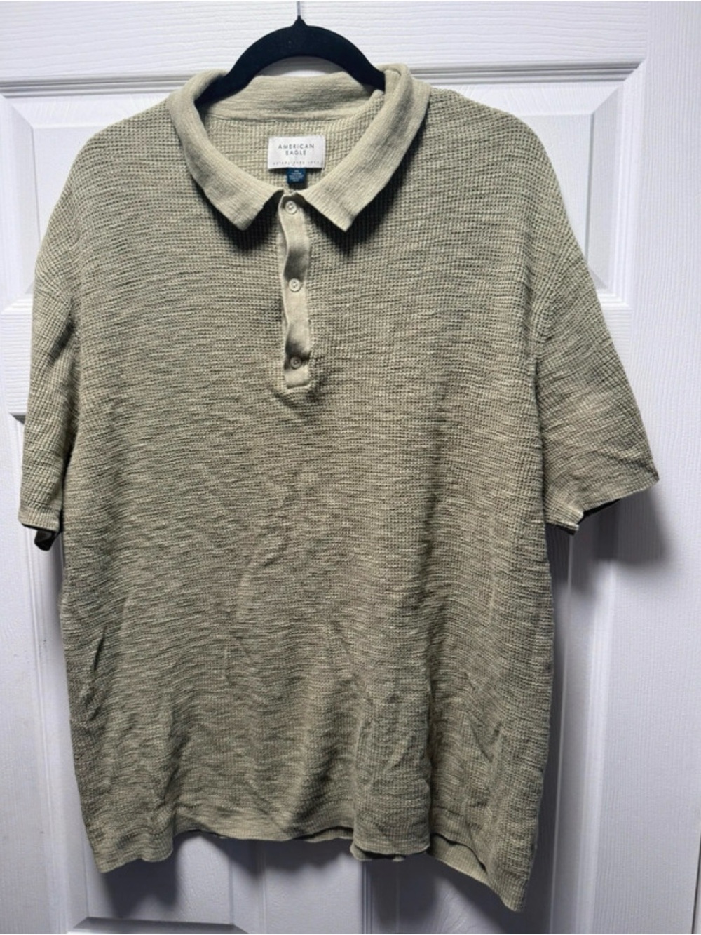 American Eagle Outfitters Men's Olive-Green Short Sleeve Polo